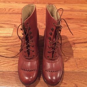 COPY - Wolverine 1000 mile lace up boots